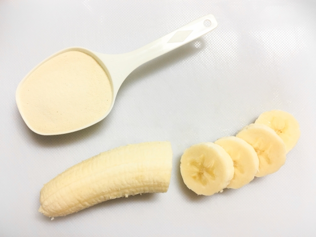 プロテイン＋牛乳
バナナ